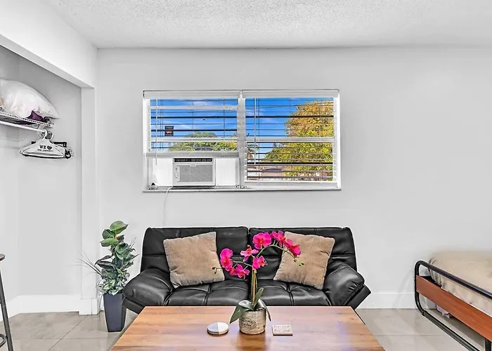 New 2 Bed Studio Close To Beach & Casino Ha04