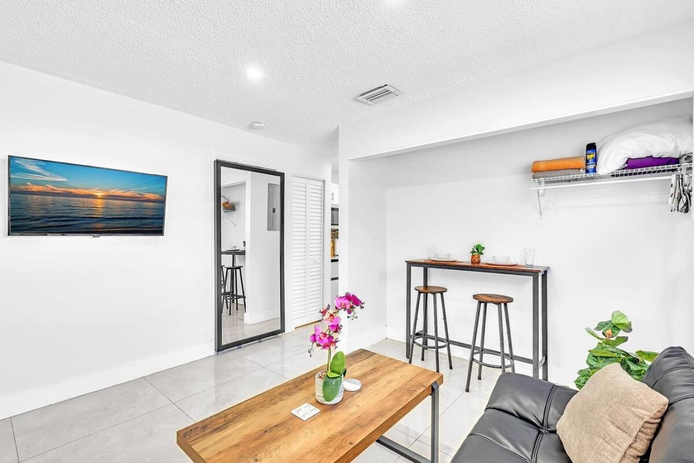 New 2 Bed Close To & Casino Ha04 * Hollywood